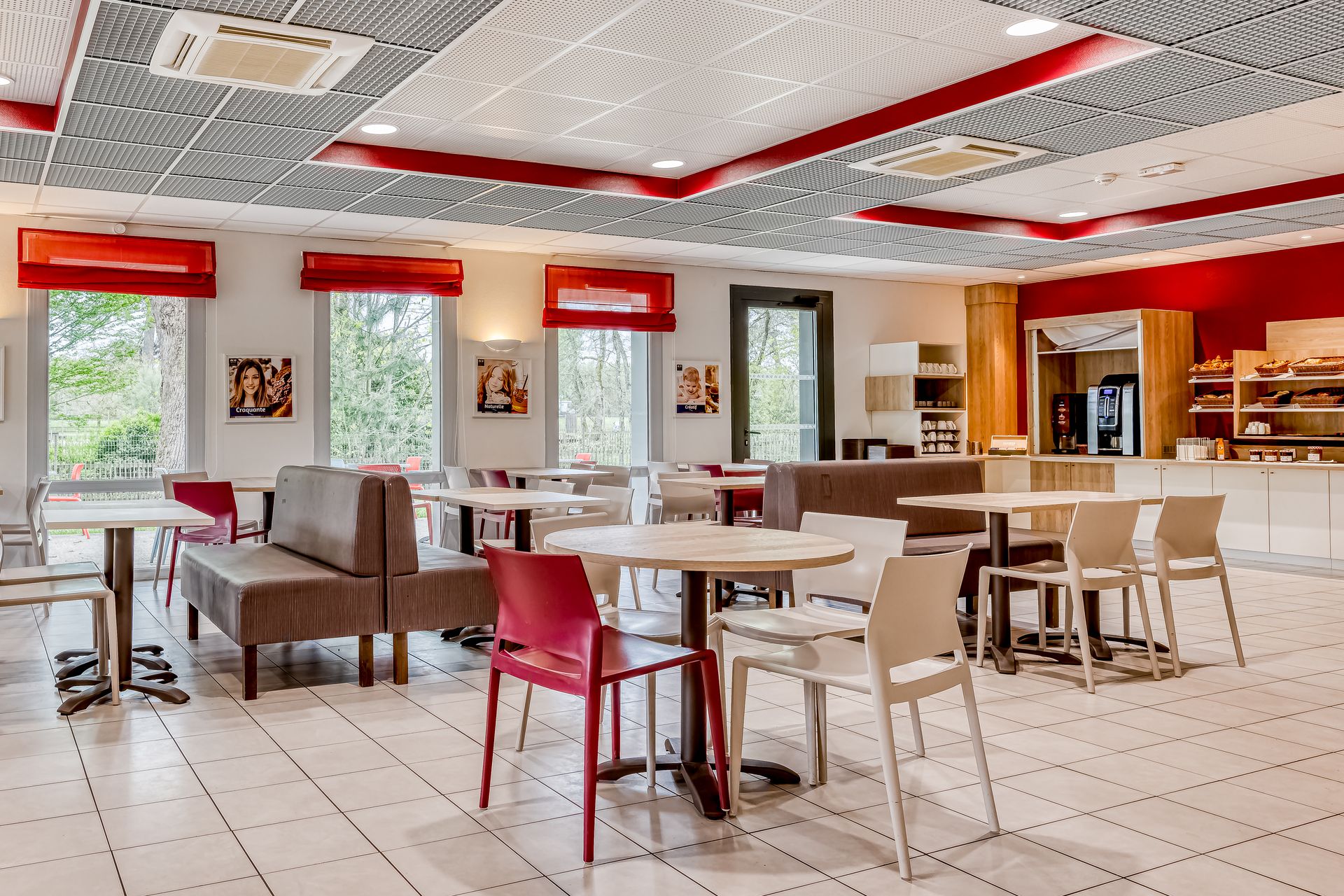 ACE Hôtel Bordeaux Cestas sur l'aire de Cestas A63